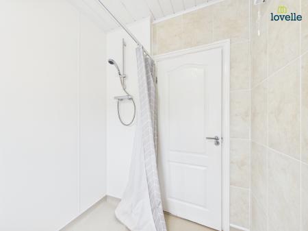 3 bedroom Bungalow for sale in High Street, Nettleham, LN2