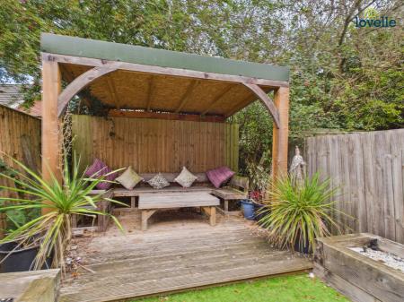 4 bedroom Town house for sale in Gabriel Crescent, Carlton Centre, Lincoln, LN2