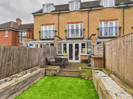 4 bedroom Town house for sale in Gabriel Crescent, Carlton Centre, Lincoln, LN2
