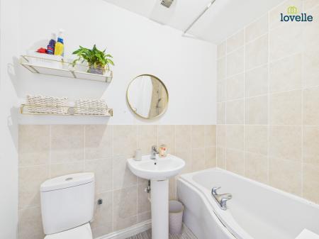4 bedroom Town house for sale in Gabriel Crescent, Carlton Centre, Lincoln, LN2