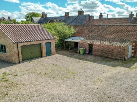 6 bedroom Detached house for sale in High Street, Reepham, LN3