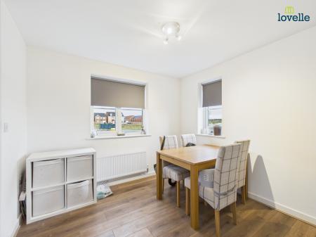 3 bedroom Detached house for sale in Reedbush Avenue, Lincoln, LN2