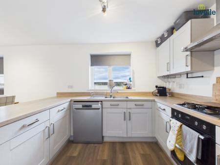 3 bedroom Detached house for sale in Reedbush Avenue, Lincoln, LN2