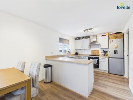 3 bedroom Detached house for sale in Reedbush Avenue, Lincoln, LN2