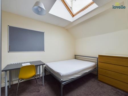 4 bedroom Terraced House for sale in Newland Street West, Lincoln, LN1