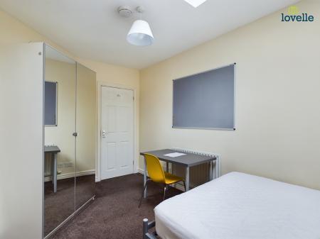 4 bedroom Terraced House for sale in Newland Street West, Lincoln, LN1