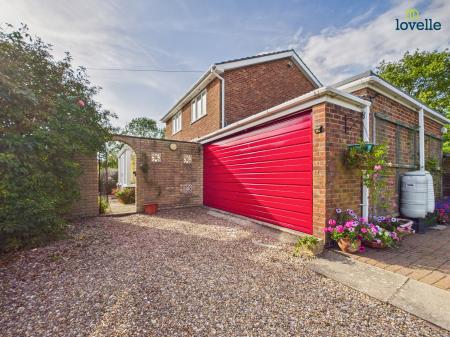 3 bedroom Detached house for sale in Lissington Road, Wickenby, LN3