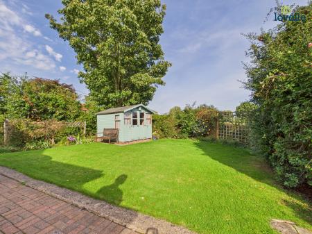 3 bedroom Detached house for sale in Lissington Road, Wickenby, LN3