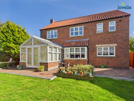 4 bedroom Detached house for sale in Sycamore Court, Ingham, LN1