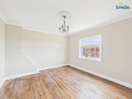 4 bedroom Detached house for sale in Main Road, Langworth, LN3