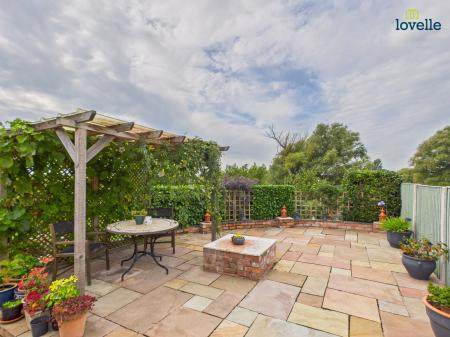 3 bedroom Detached house for sale in 8 Main Street, Torksey, LN1