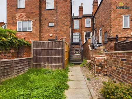 4 bedroom Town house to let in West Parade, Lincoln