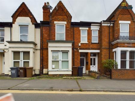 4 bedroom Town house to let in West Parade, Lincoln