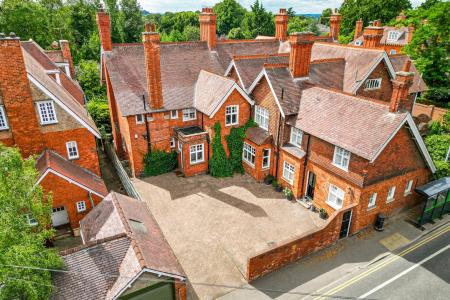 5 bedroom Semi-detached house for sale in Greetwell Road, Lincoln, LN2