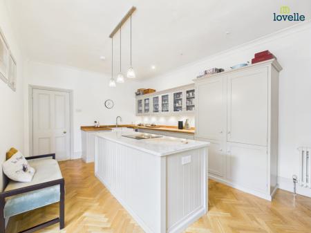 5 bedroom Semi-detached house for sale in Greetwell Road, Lincoln, LN2