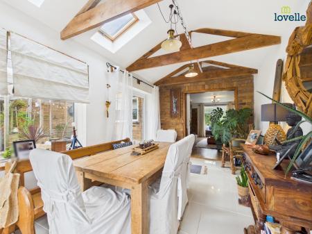 3 bedroom Semi-detached house for sale in Brigg Road, Lincoln, LN2