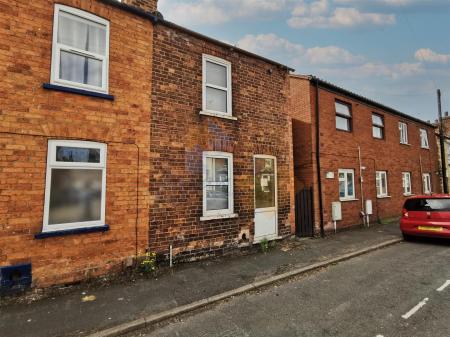3 bedroom End of terrace house to let in Newland Street West, Lincoln