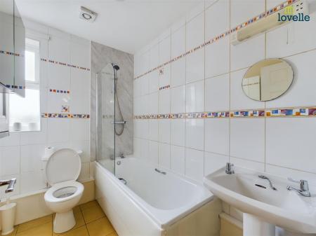 4 bedroom Semi-detached house to let in Gresham Street, Lincoln