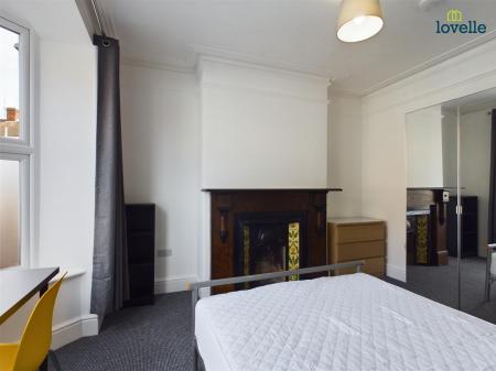 4 bedroom House to let in Westbourne Grove, Lincoln