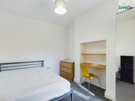 4 bedroom House to let in Westbourne Grove, Lincoln
