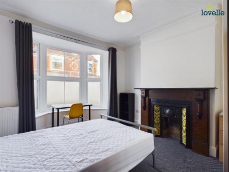 4 bedroom House to let in Westbourne Grove, Lincoln