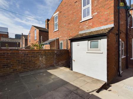 4 bedroom House to let in Westbourne Grove, Lincoln