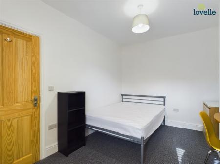 4 bedroom House to let in Westbourne Grove, Lincoln