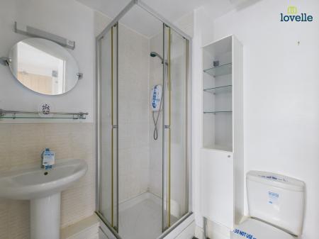 2 bedroom Flat for sale in Allenby Close, Lincoln, LN3