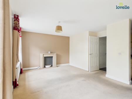 2 bedroom Flat for sale in Allenby Close, Lincoln, LN3