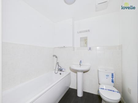 2 bedroom Flat for sale in Allenby Close, Lincoln, LN3