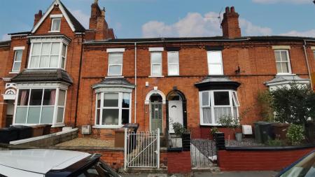 4 bedroom Terraced House to let in West Parade, Lincoln