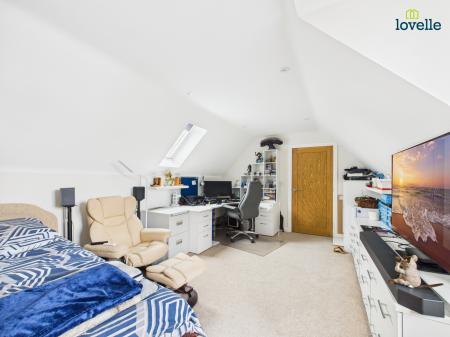 4 bedroom Detached house for sale in Heath Court, Middle Rasen, LN8