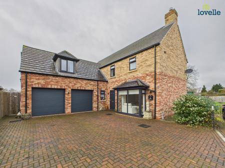 Heath Court, Middle Rasen, LN8