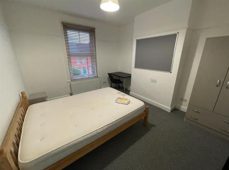 6 bedroom Town house to let in Tennyson Street, Lincoln