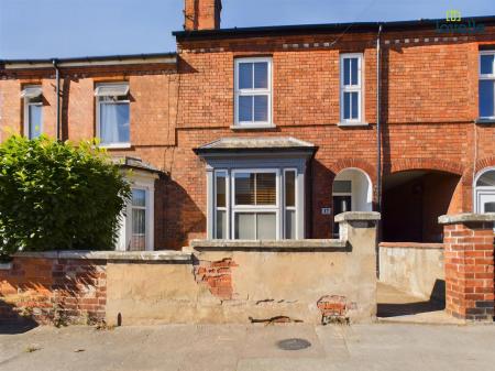 6 bedroom Town house to let in Tennyson Street, Lincoln