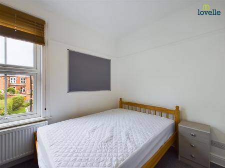 6 bedroom Town house to let in Tennyson Street, Lincoln