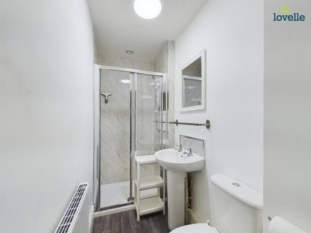 6 bedroom Town house to let in Tennyson Street, Lincoln