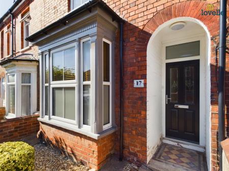6 bedroom Town house to let in Tennyson Street, Lincoln