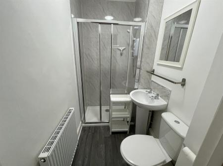 6 bedroom Town house to let in Tennyson Street, Lincoln