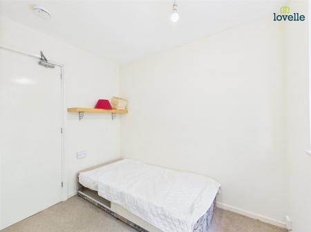 4 bedroom Terraced House to let in Staunton Court, Lincoln