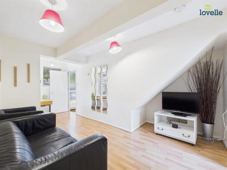 4 bedroom Terraced House to let in Staunton Court, Lincoln