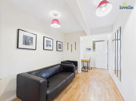 4 bedroom Terraced House to let in Staunton Court, Lincoln