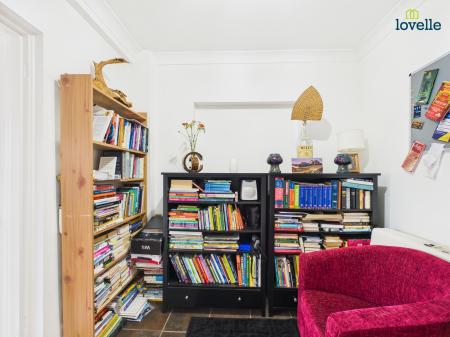 3 bedroom Semi-detached house for sale in Ruskin Avenue, Lincoln, LN2