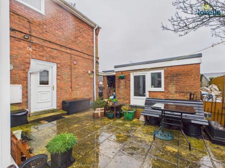 3 bedroom Semi-detached house for sale in The Avenue, Ingham, LN1