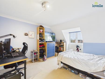 5 bedroom Detached house for sale in Macphail Crescent, Saxilby, LN1