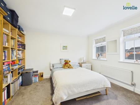 5 bedroom Detached house for sale in Macphail Crescent, Saxilby, LN1