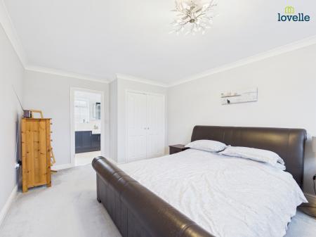 5 bedroom Detached house for sale in Macphail Crescent, Saxilby, LN1