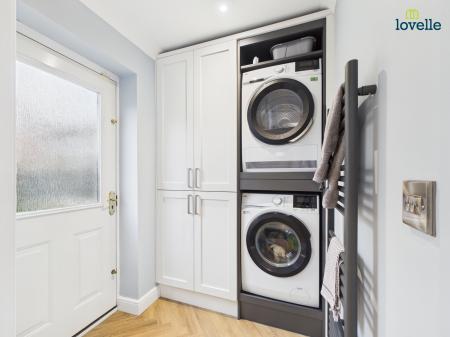 5 bedroom Detached house for sale in Macphail Crescent, Saxilby, LN1