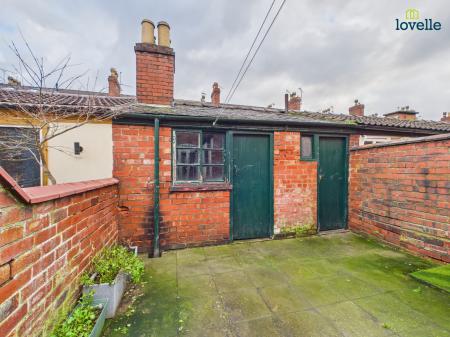 4 bedroom Terraced House for sale in Kirkby Street, Lincoln, LN5