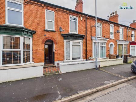 4 bedroom Terraced House for sale in Kirkby Street, Lincoln, LN5
